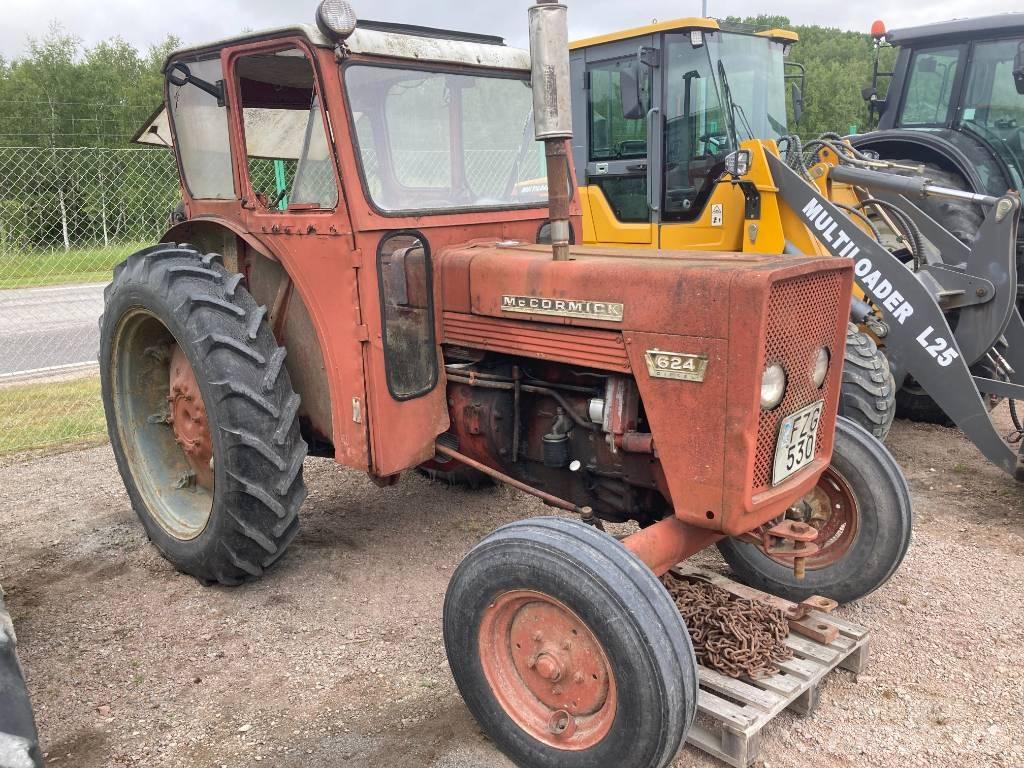 McCormick 624 الجرارات