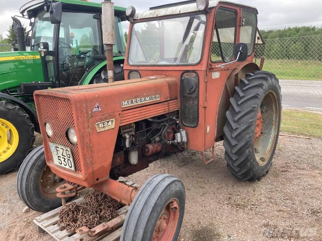McCormick 624 الجرارات