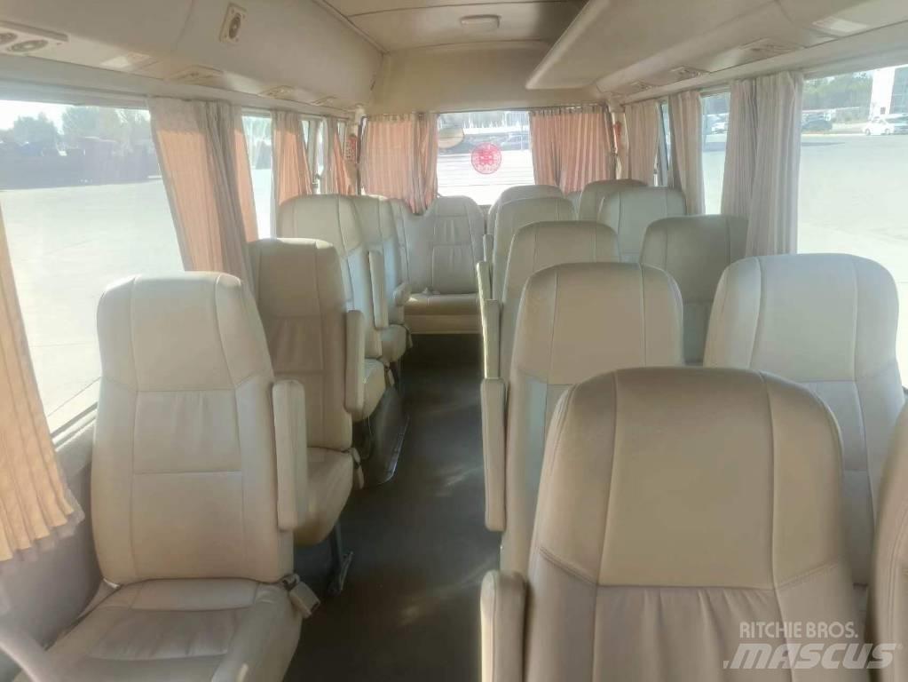 Toyota Coaster Bus حافلة صغيرة