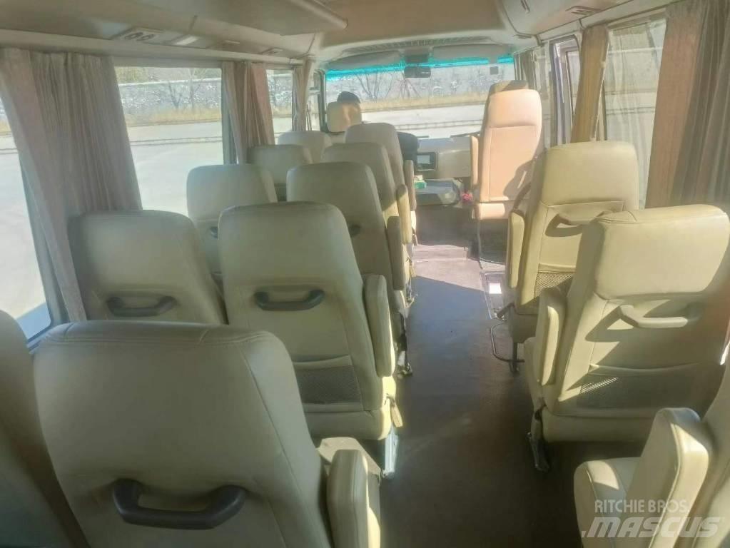 Toyota Coaster Bus حافلة صغيرة