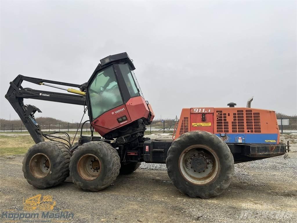Valmet 911.1 حصادات
