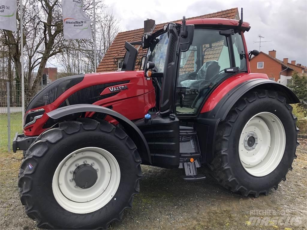 Valtra T175 EA الجرارات