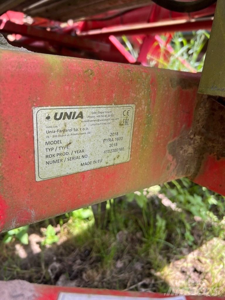 Unia PYRA 1600 حفارات وحصادات البطاطس