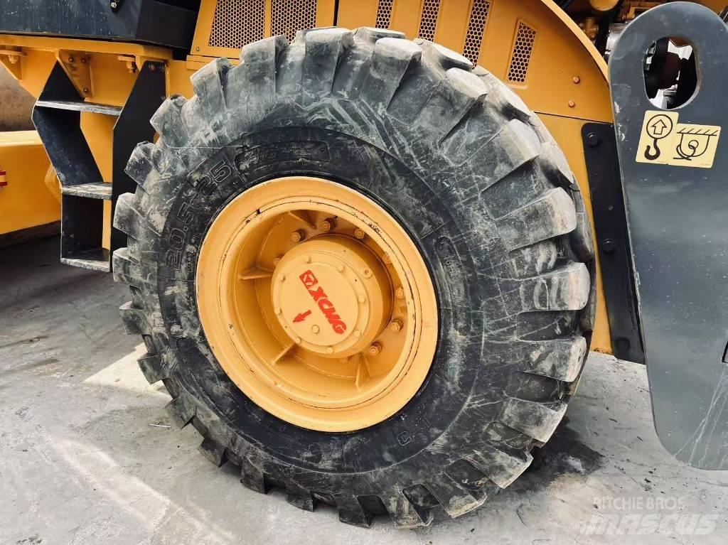 XCMG XS 223 J مداحل أحادية الأسطوانة