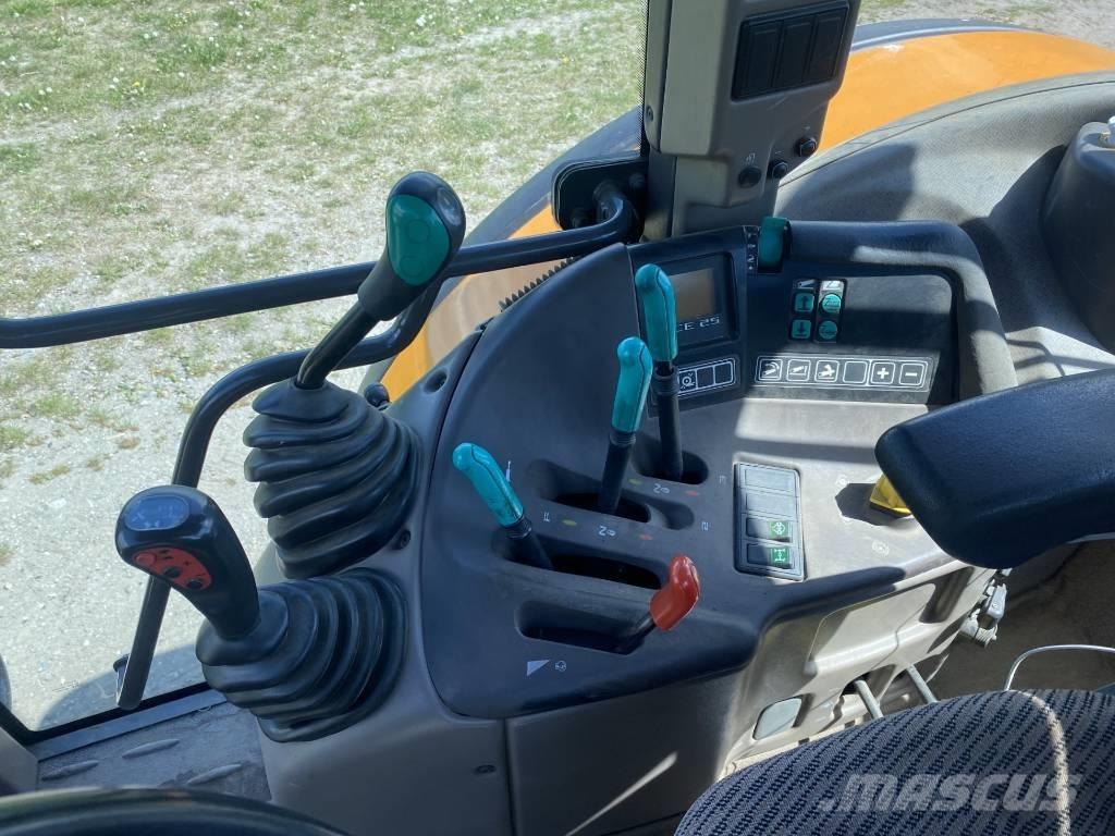 Renault Ares 816 الجرارات