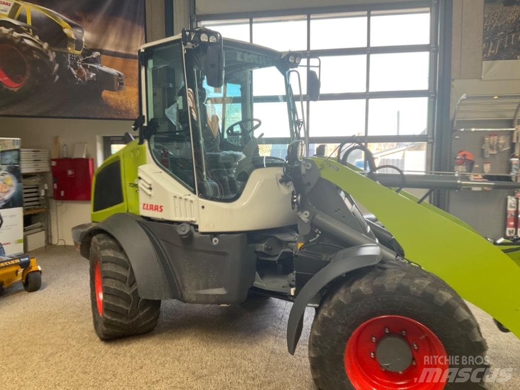 CLAAS Torion 644 لوادر بعجل