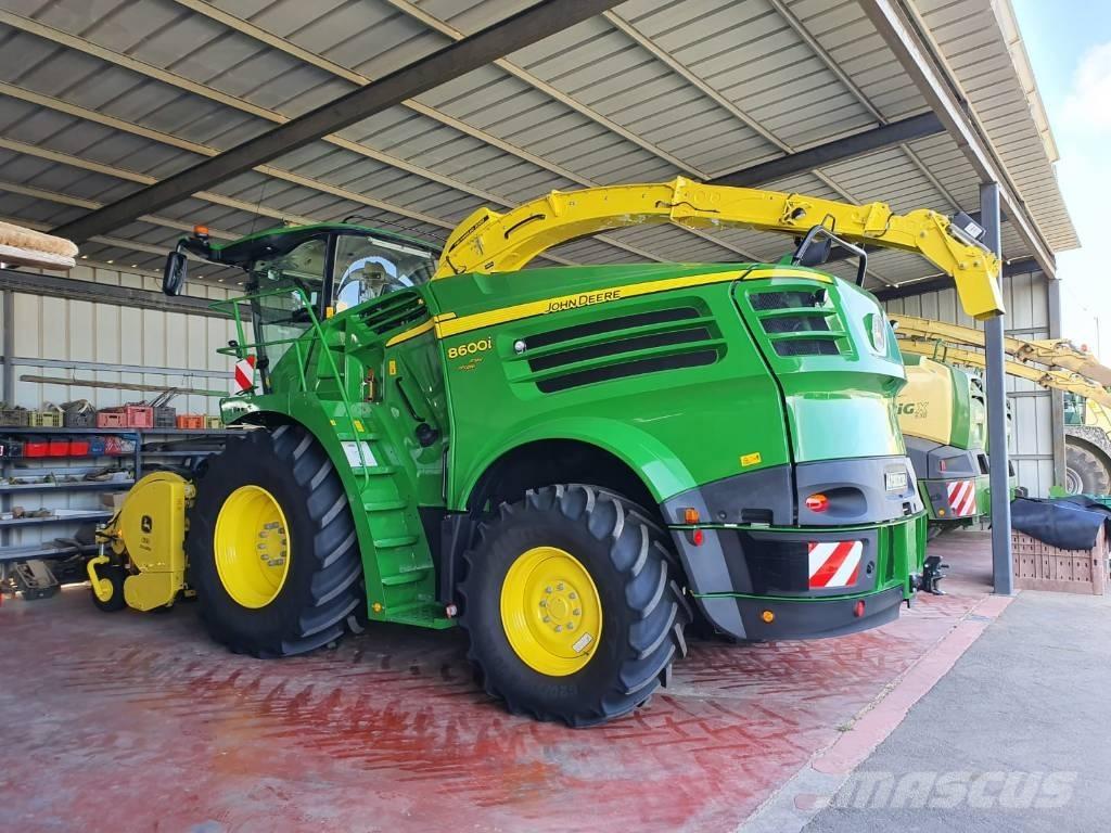 John Deere 8600I علافات ذاتية الدفع