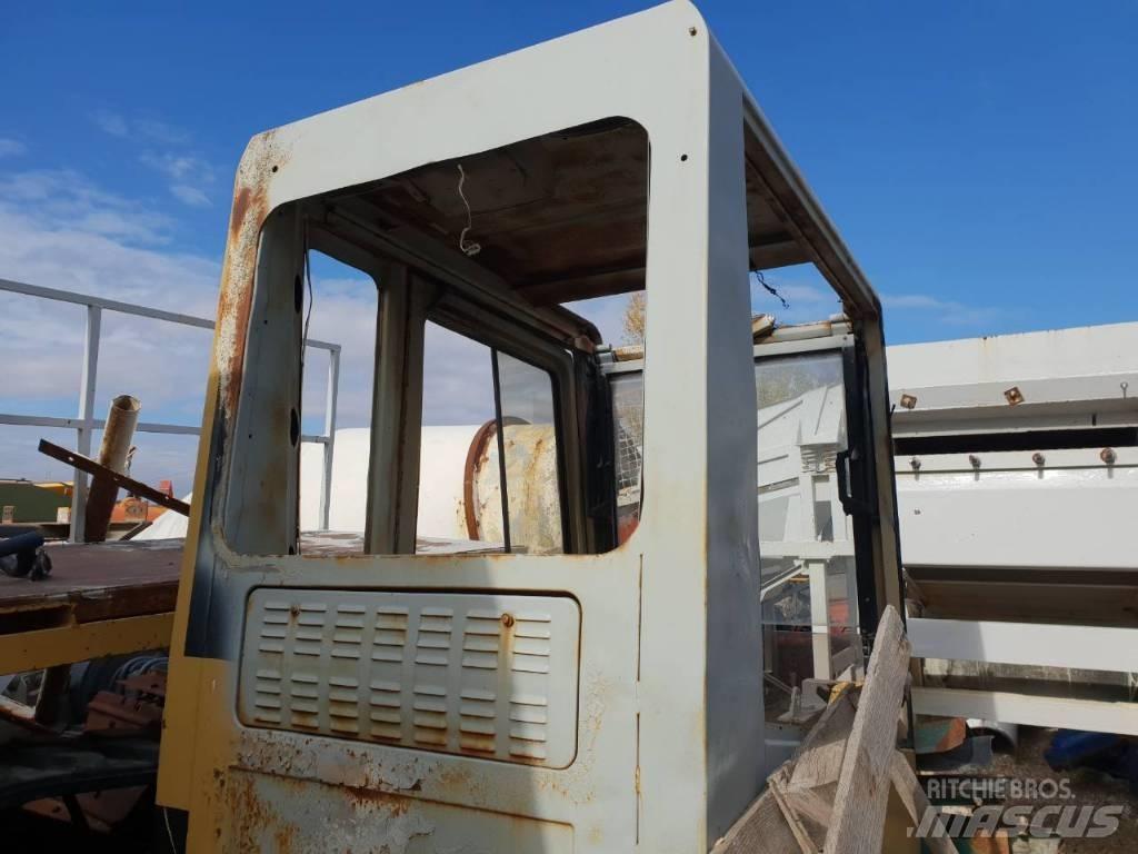 CAT 320B ali 320 كابينة والداخلية
