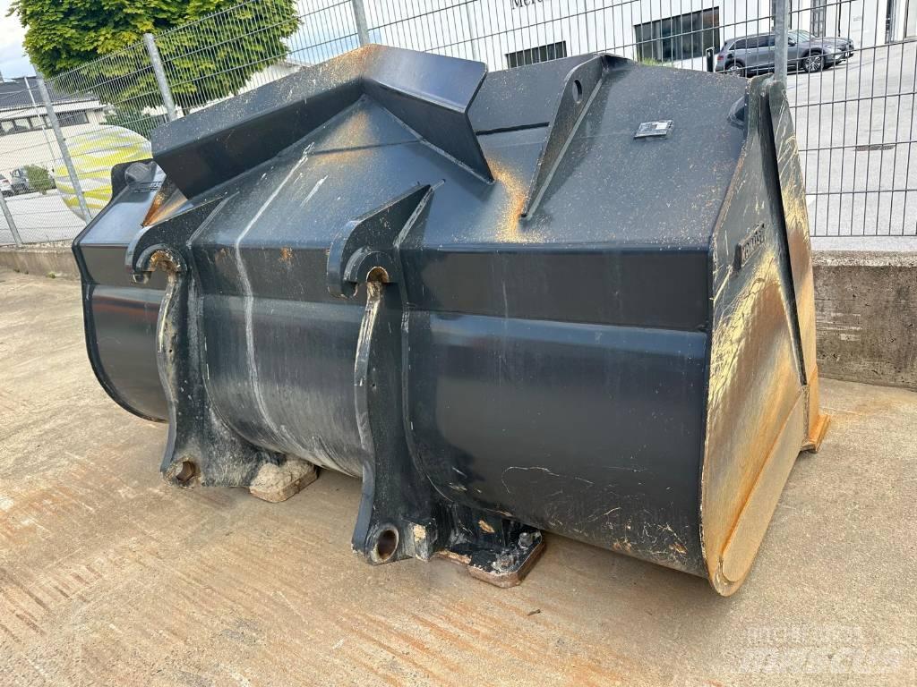 Komatsu Schaufel دلاء