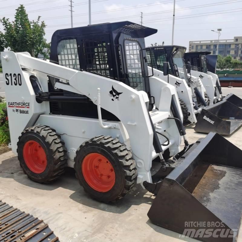 Bobcat s 160 لوادر انزلاقية التوجيه