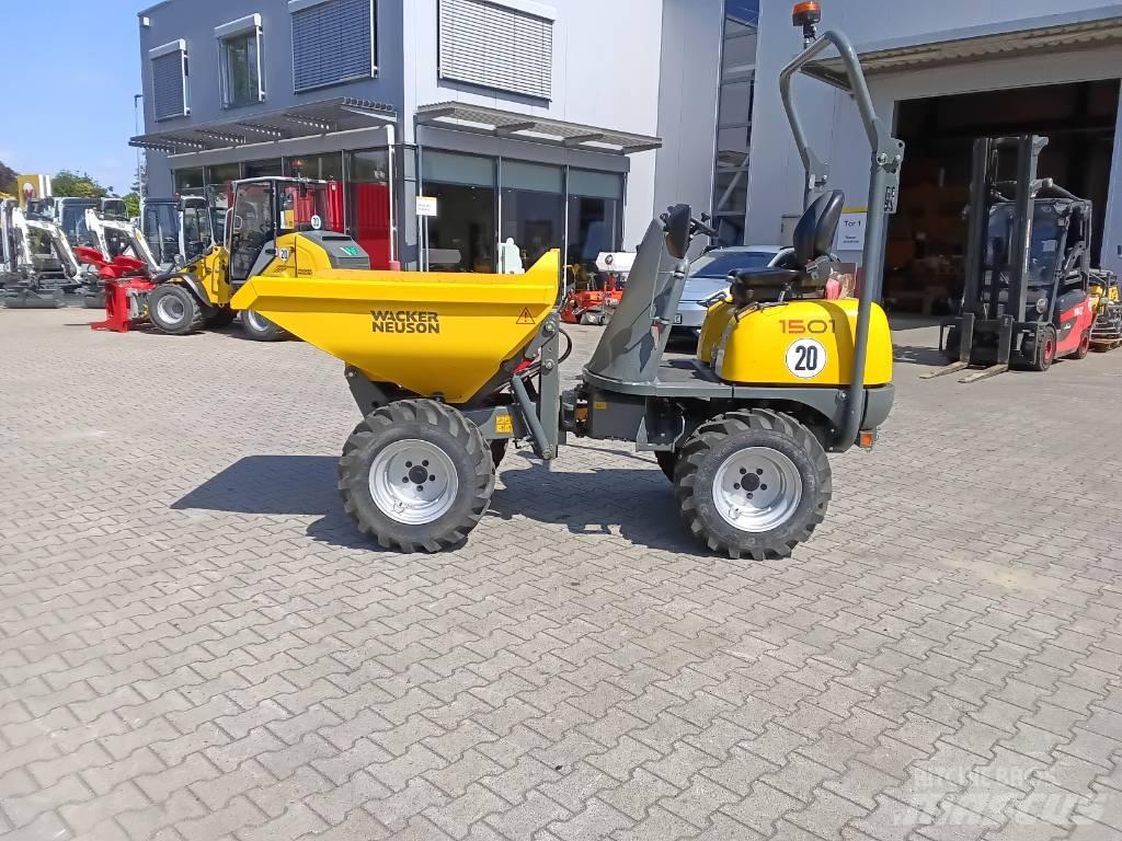 Wacker Neuson 1501 عربات نقل قلابة للمواقع