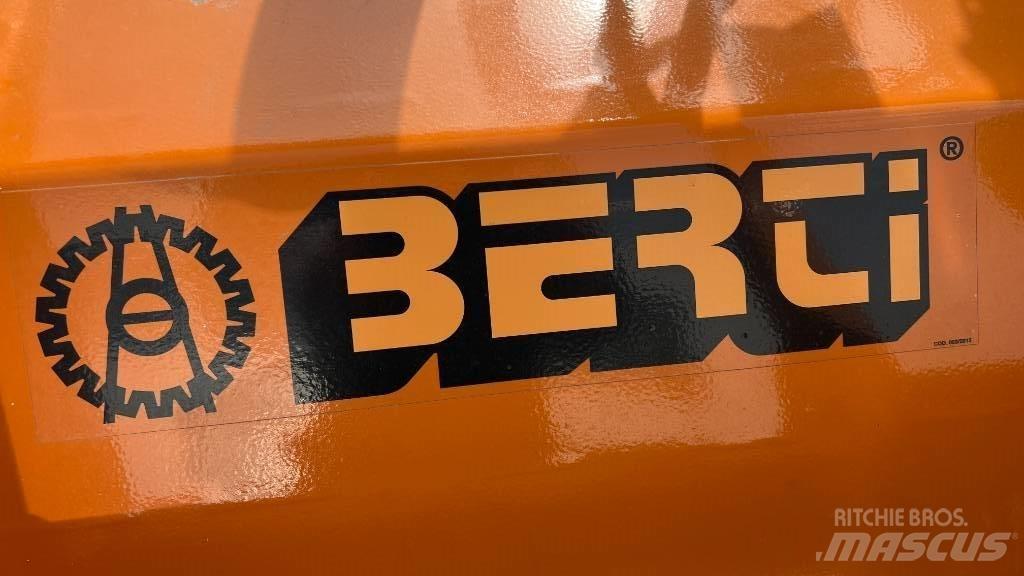 Berti EKR-S 250 جزازات وأغطية المراعي