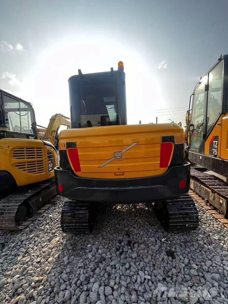 Volvo EC 60 C حفارات زحافة