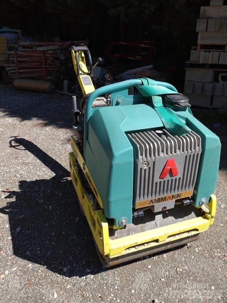 Ammann ARW 65 ضاغطات التربة