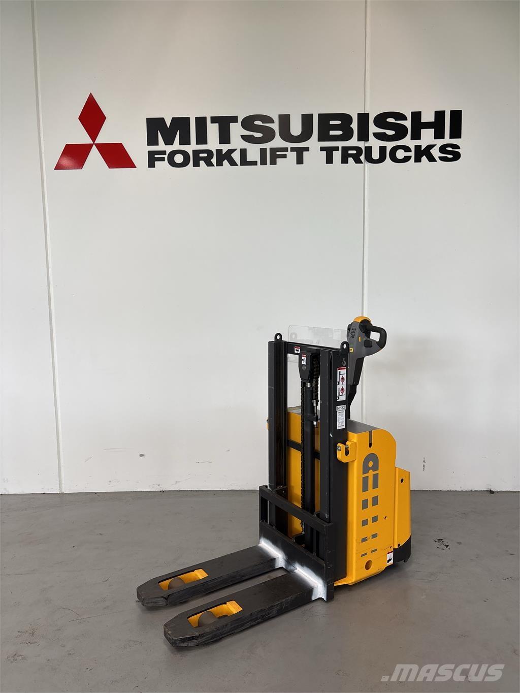 Atlet PSL125 معدات التكديس الجوالة