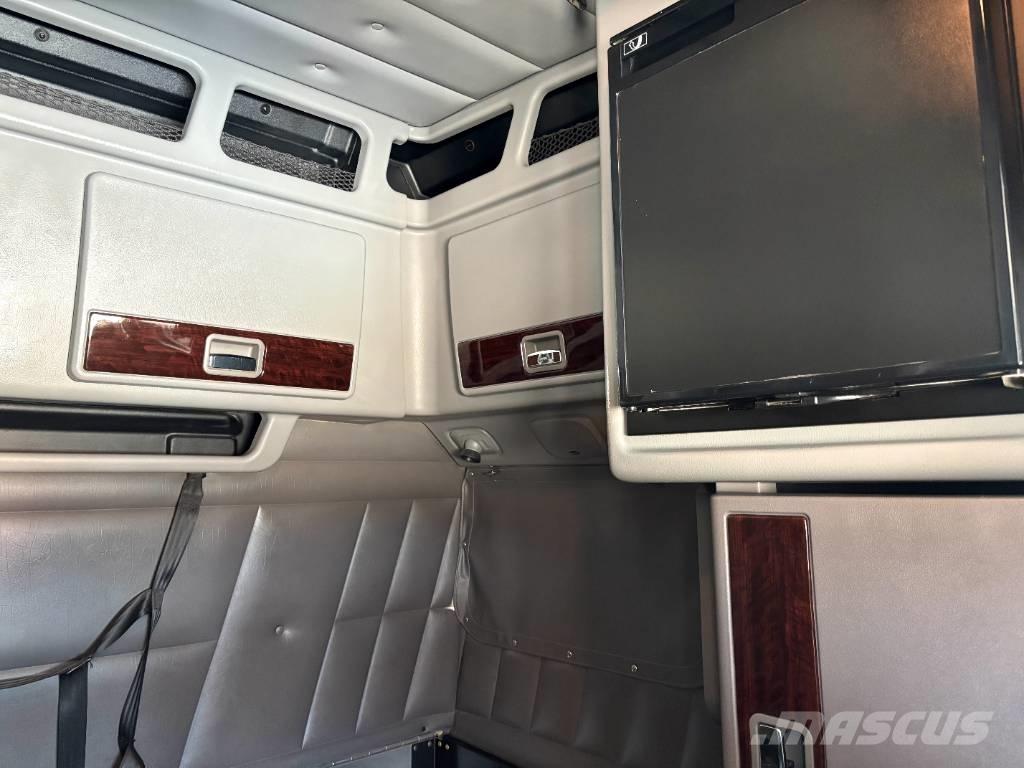 Peterbilt 389 وحدات الجر