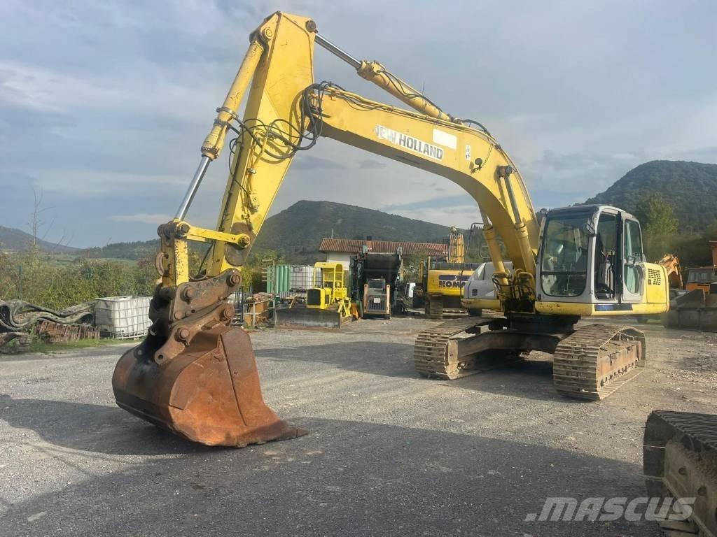 New Holland E 305 حفارات زحافة