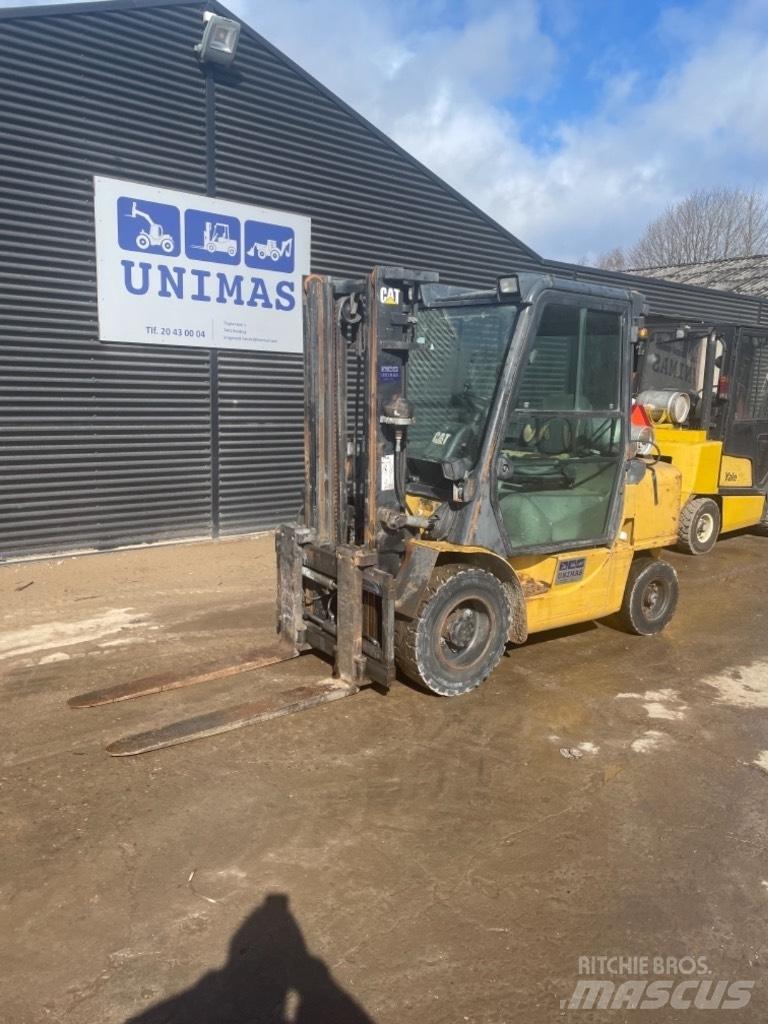 CAT GP 30 شاحنات LPG