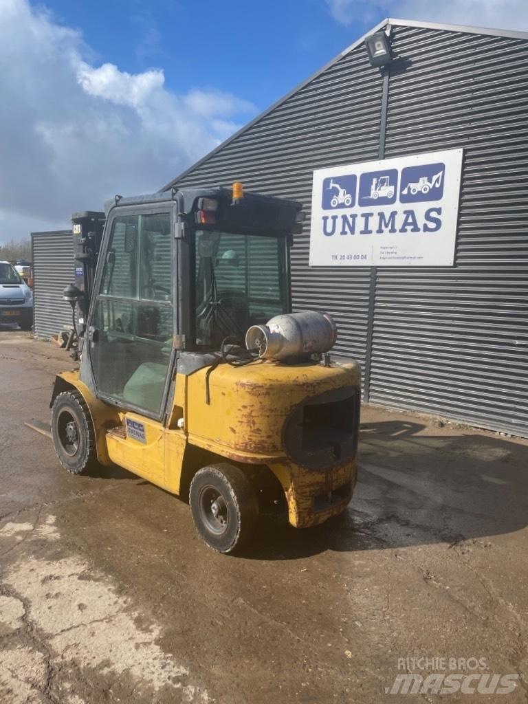 CAT GP 30 شاحنات LPG