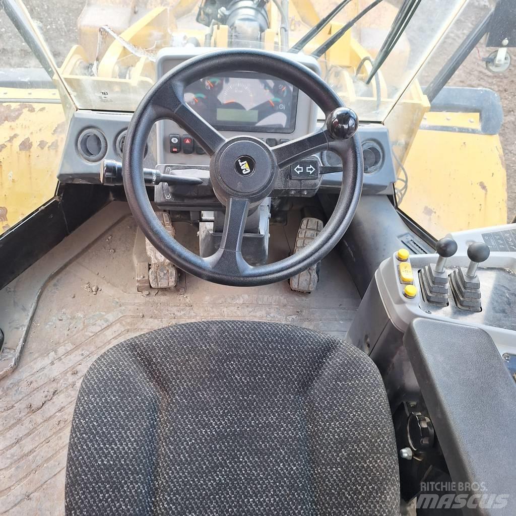 CAT 950 GC لوادر بعجل