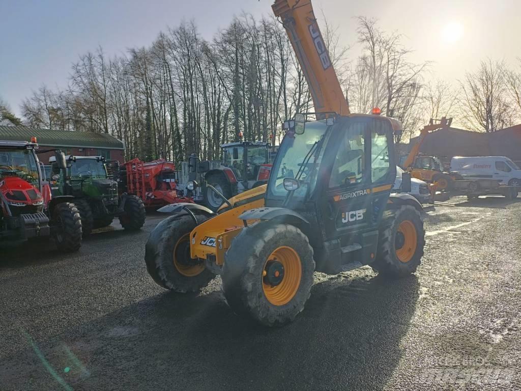 JCB 542-70 Agri Xtra معدات مناولة لأغراض الزراعة