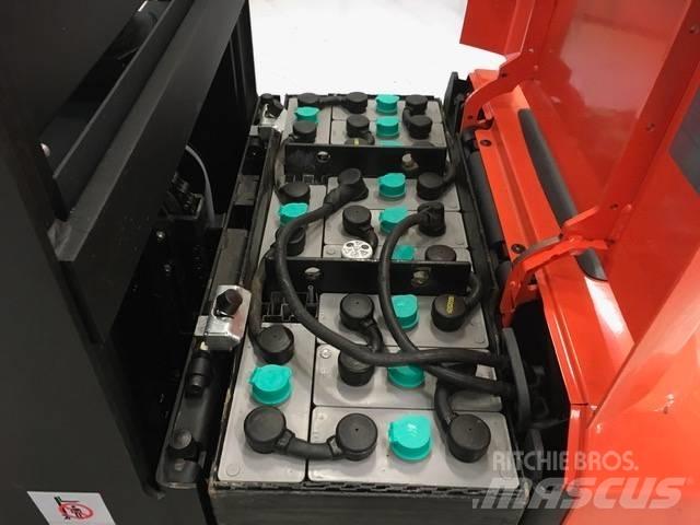 Toyota OSE 100 W معدات الرفع عالي المستوى