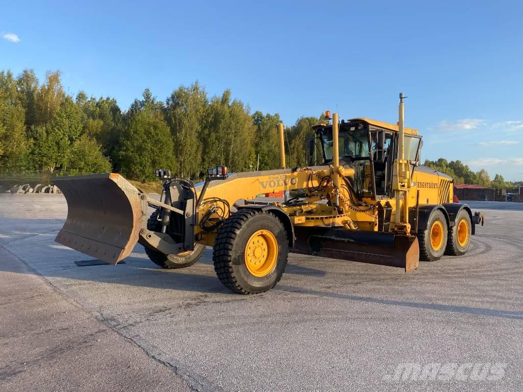 Volvo G 946 معدات تمهيد الطرق