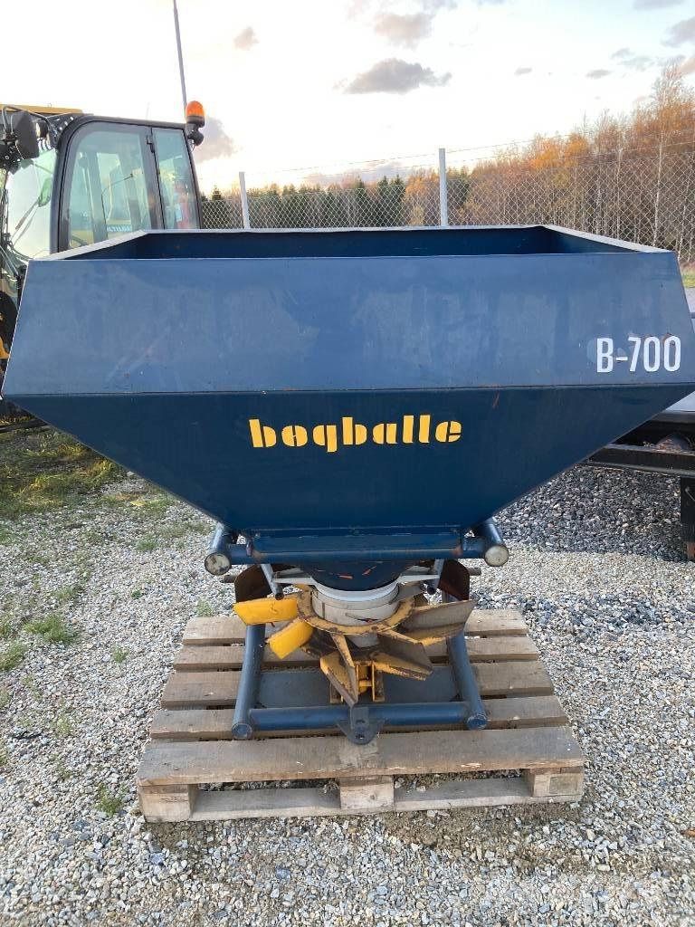 Bogballe B700 معدات فرد المواد المعدنية