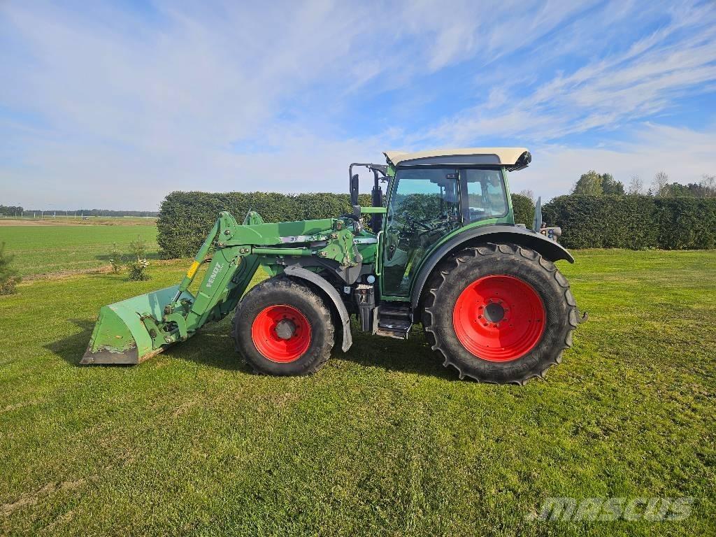 Fendt 211 Vario الجرارات