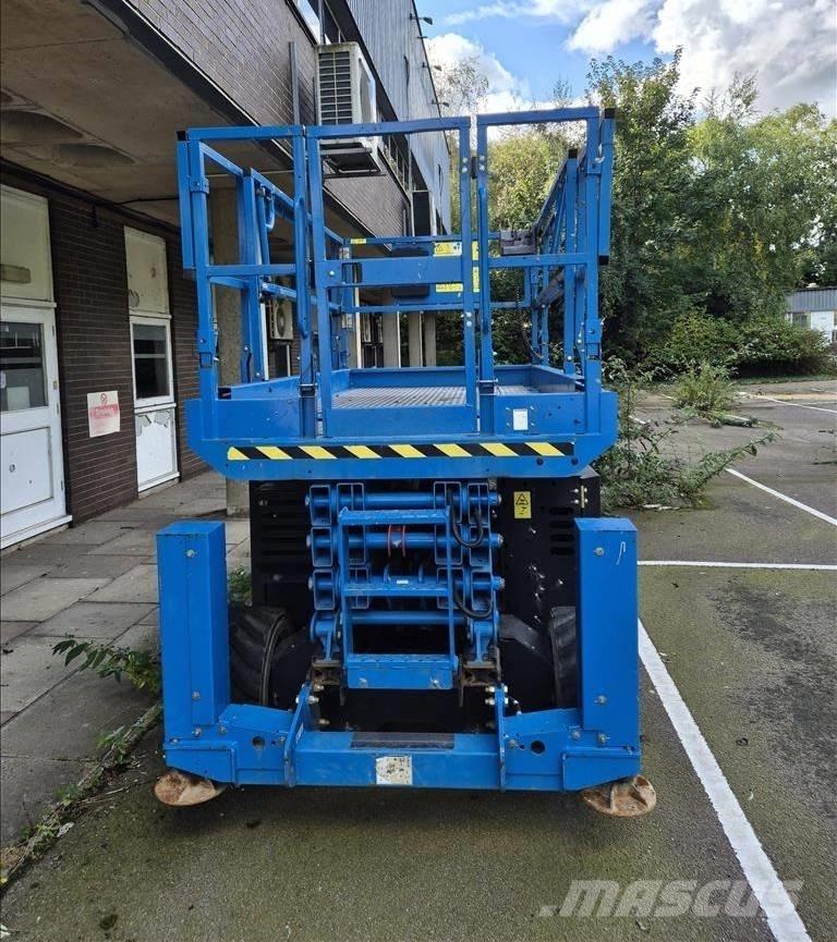 Genie GS 3369 RT رافعات مقصية الشكل