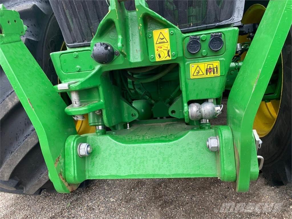 John Deere 7R 310 الجرارات