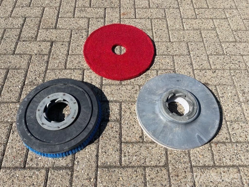 Wetrok Monodisc LS كناسات