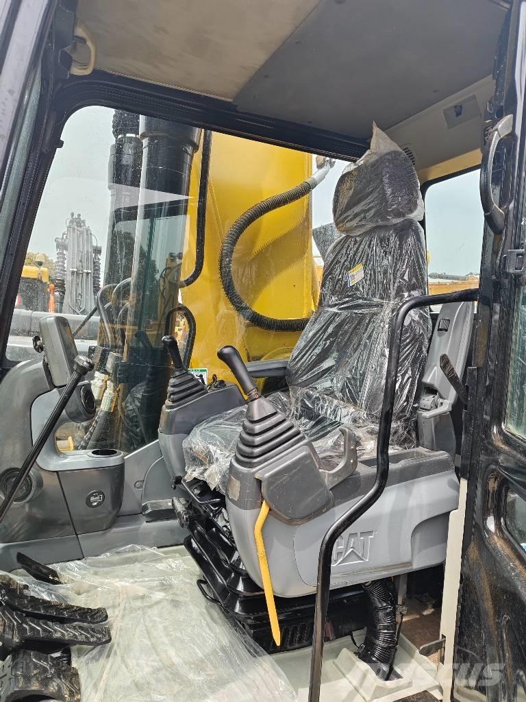 CAT 336 D حفارات زحافة