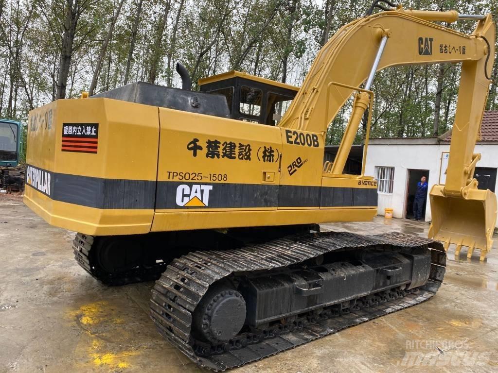 CAT E200B حفارات زحافة