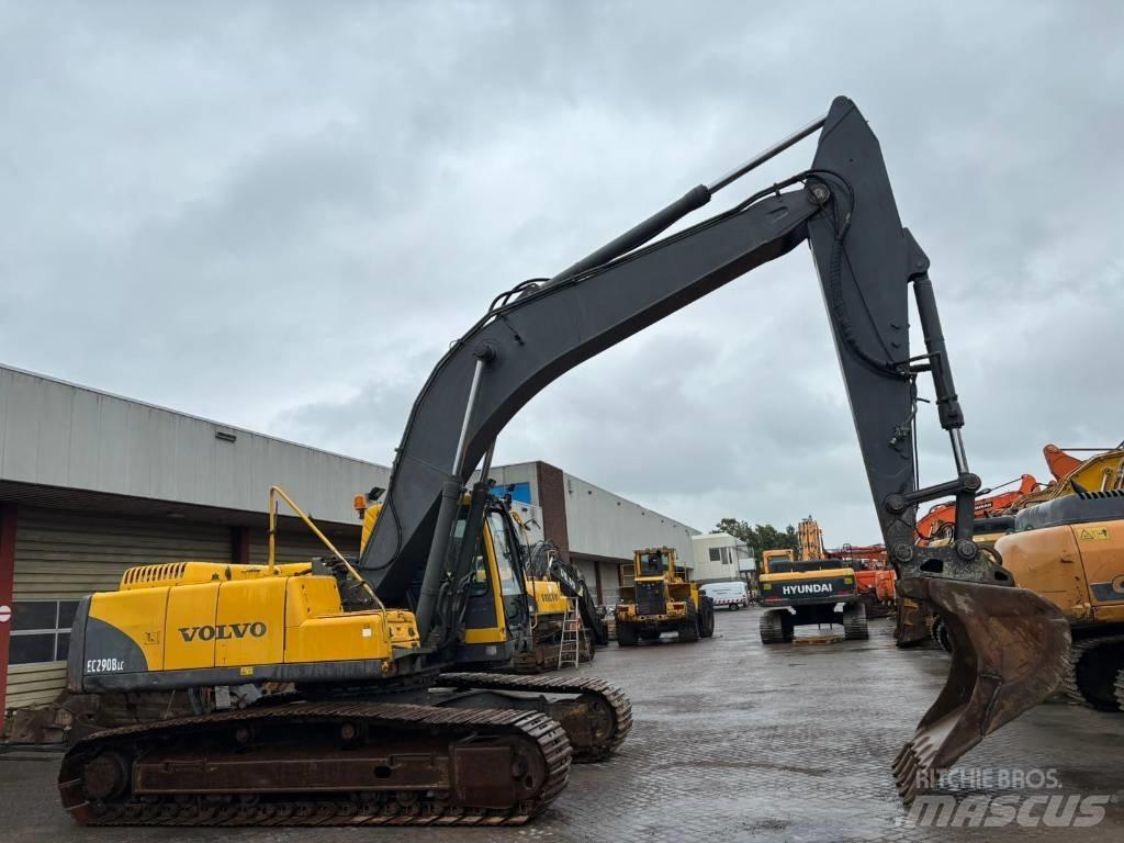 Hyundai 290BLC حفارات زحافة