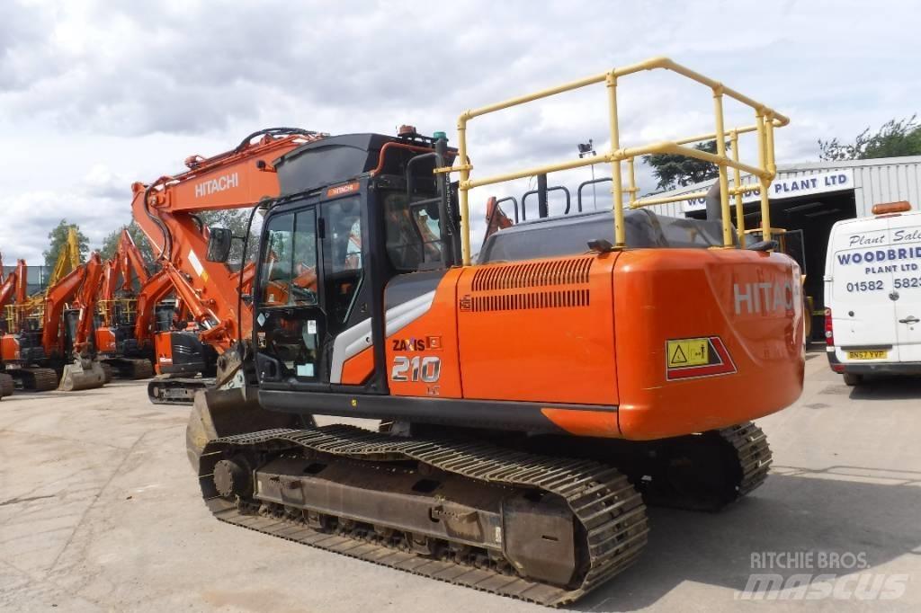 Hitachi ZX 210 LC-7 حفارات زحافة