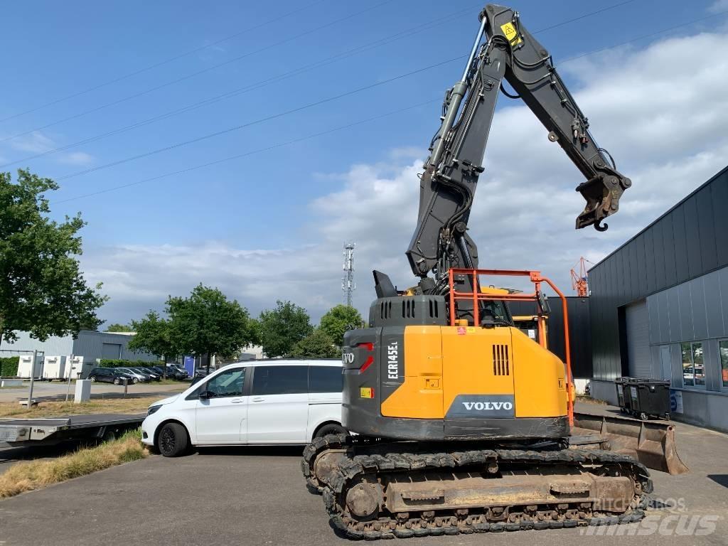 Volvo ECR 145 E حفارات زحافة