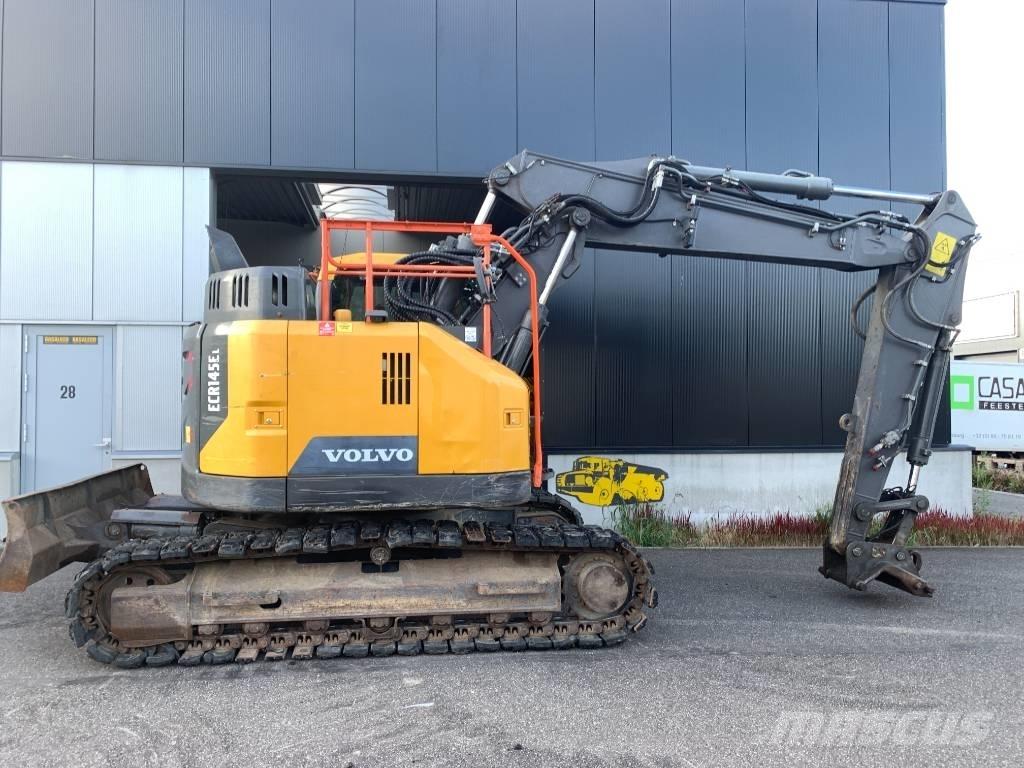 Volvo ECR 145 E حفارات زحافة