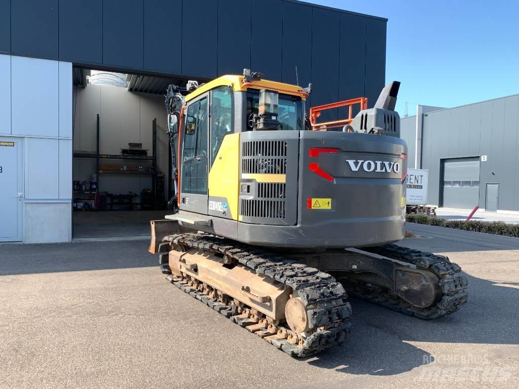 Volvo ECR 145 E حفارات زحافة