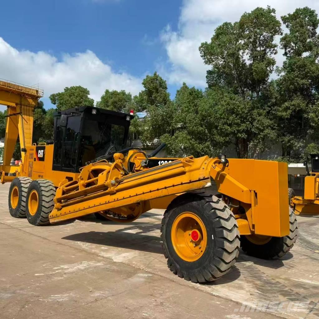 CAT 120G معدات تمهيد الطرق