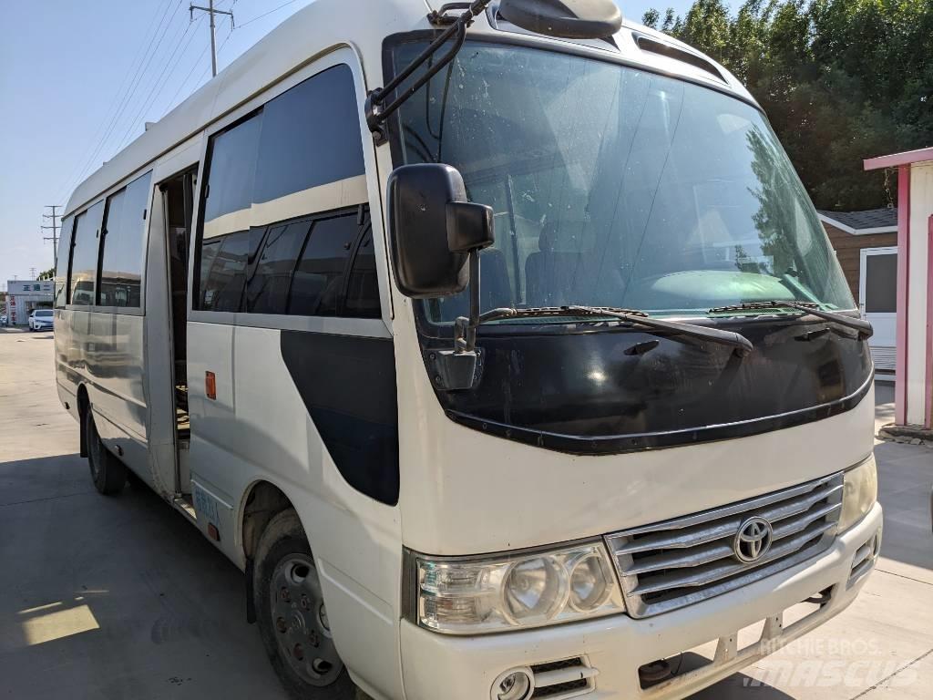 Toyota Coaster Bus حافلة صغيرة