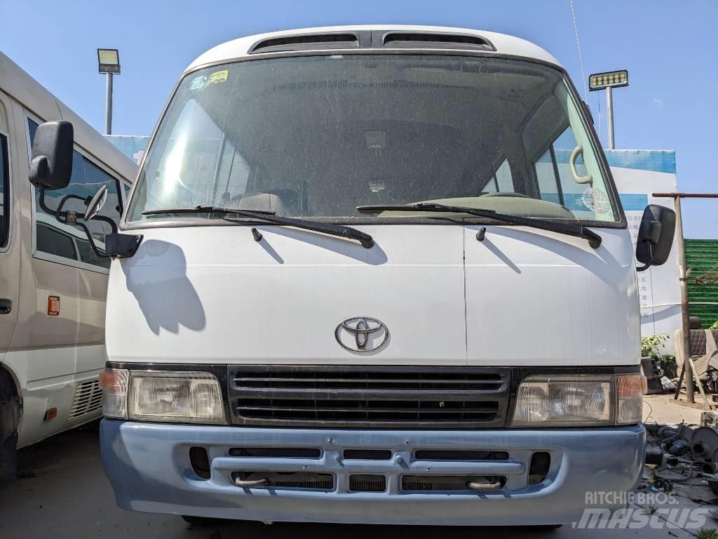 Toyota Coaster Bus حافلة صغيرة