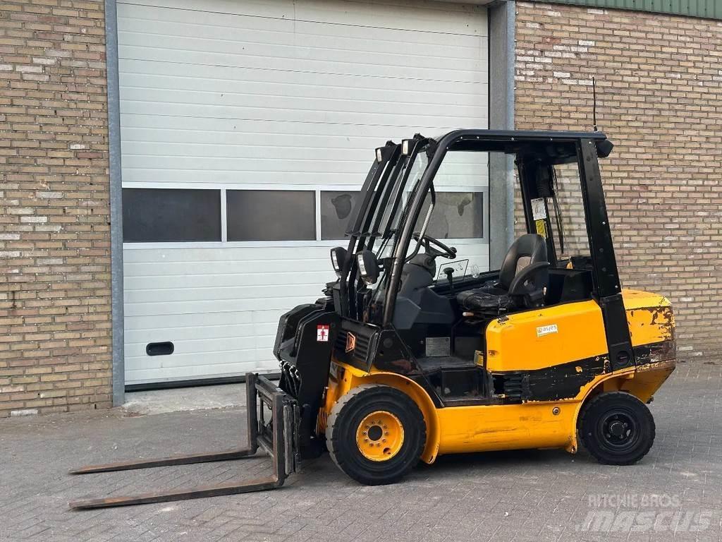 JCB TLT 2,5D شاحنات ذات رافعات شوكية - أخرى