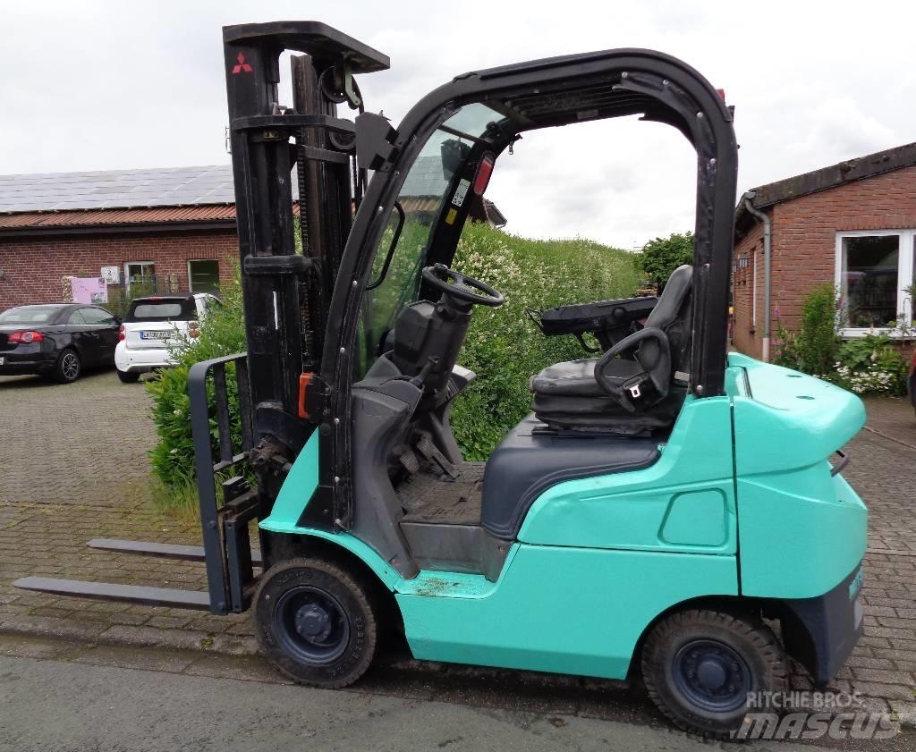 Mitsubishi FD 18 N شاحنات الديزل