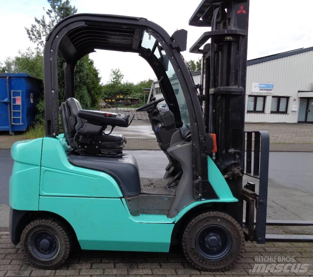 Mitsubishi FD 18 N شاحنات الديزل