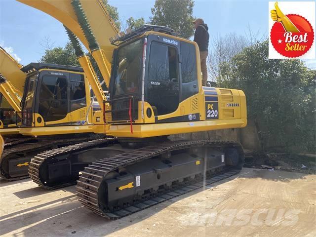Komatsu PC 220-8 حفارات زحافة