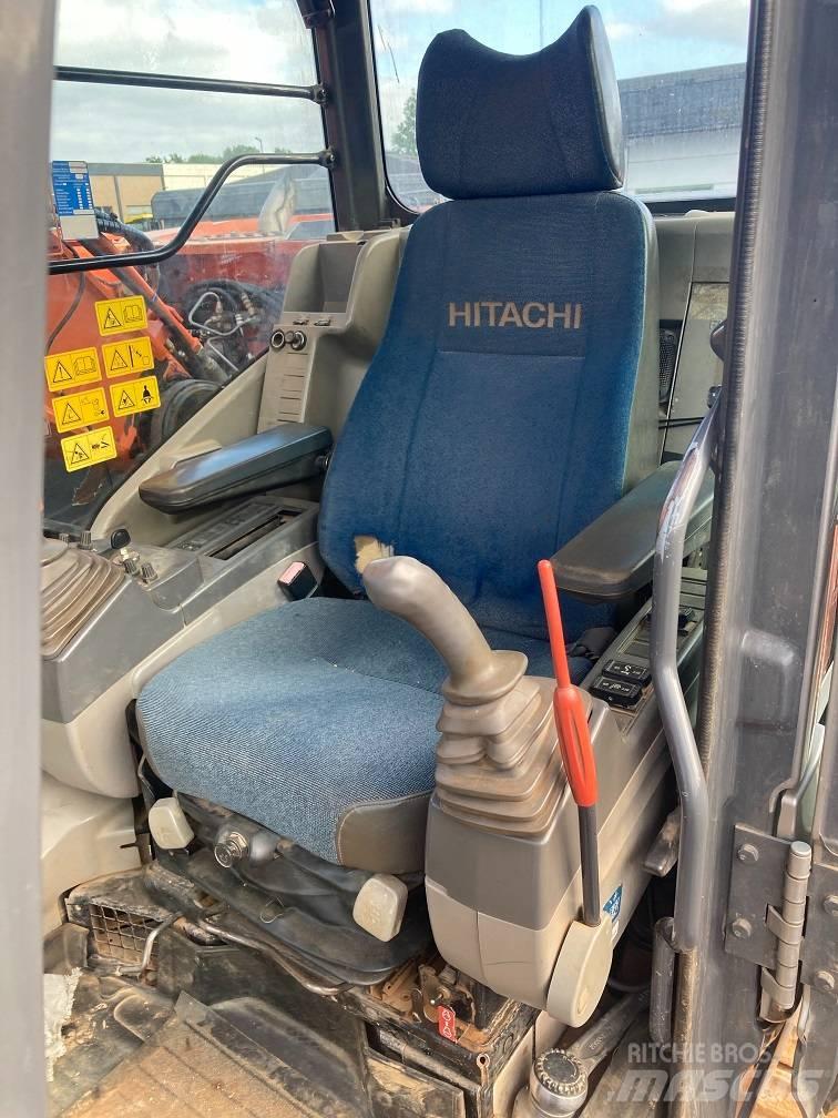 Hitachi ZX 225 US LC حفارات زحافة