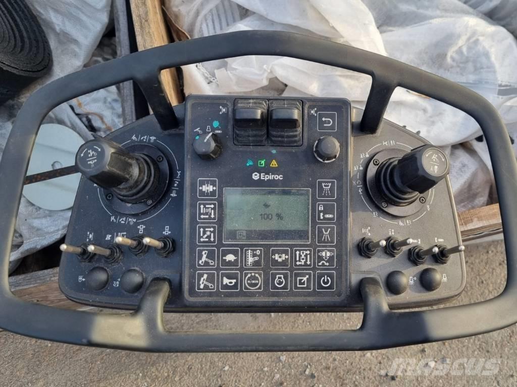 Epiroc FlexiROC T20R معدات الثقب السطحي