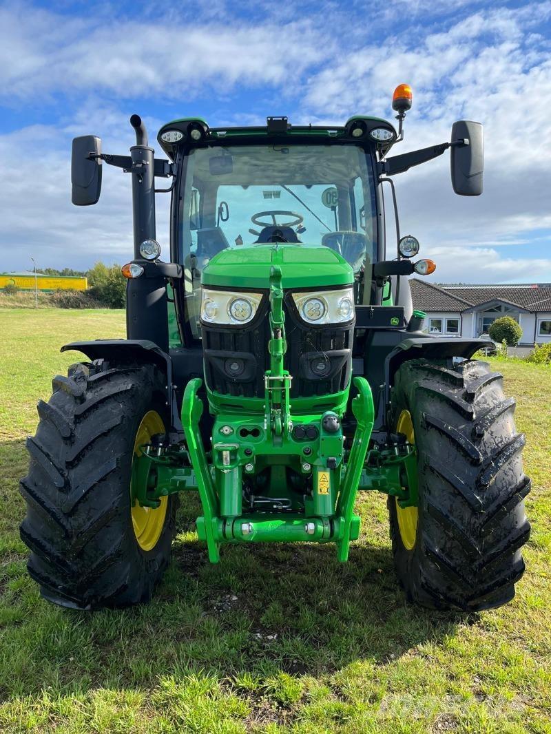 John Deere 6R130 الجرارات