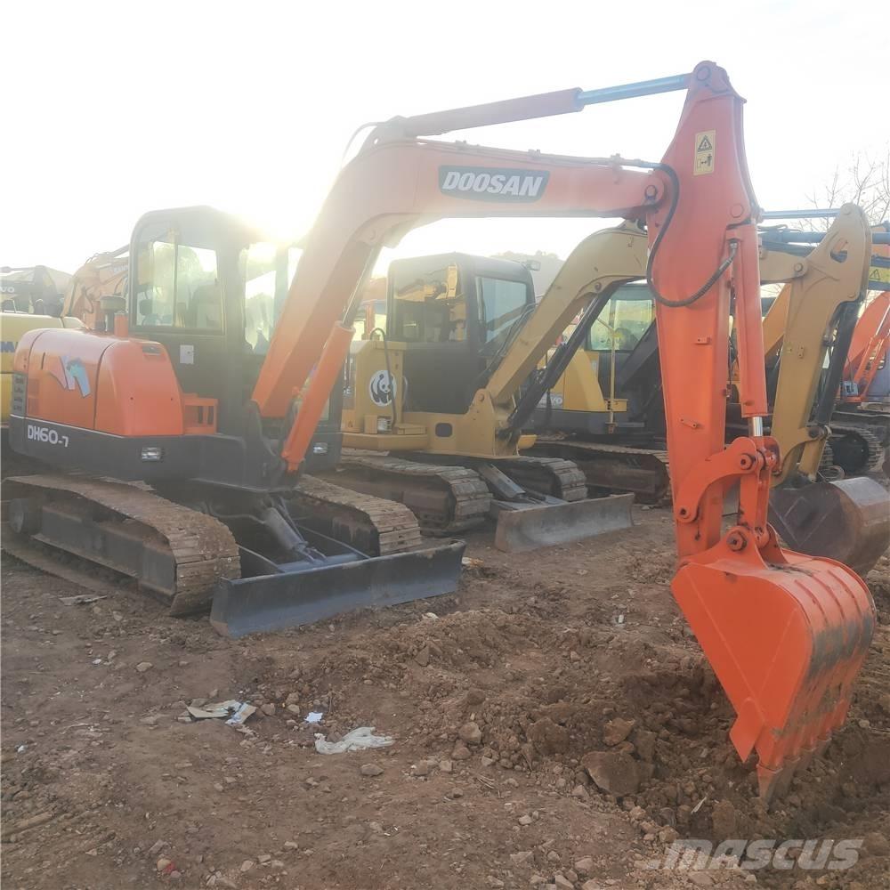 Doosan DH60-7 حفارات صغيرة أقل من 7 طن (حفارات صغيرة)